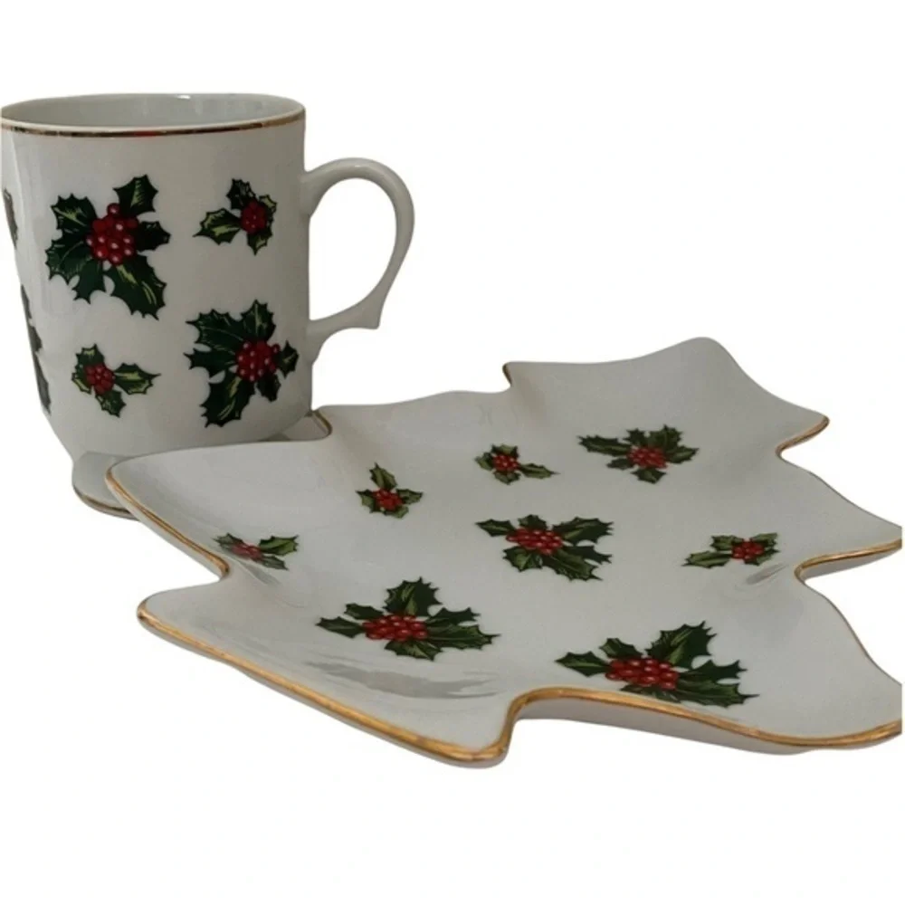 Lefton China Christmas Holiday Porcelain Tea Cup Cookie Plate for Santa
